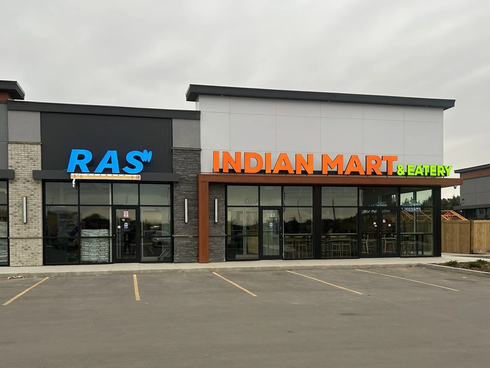RAS Indian Mart & Eatery's signature street food dishes - Vada Pav, Dabeli, Chaat in Edmonton